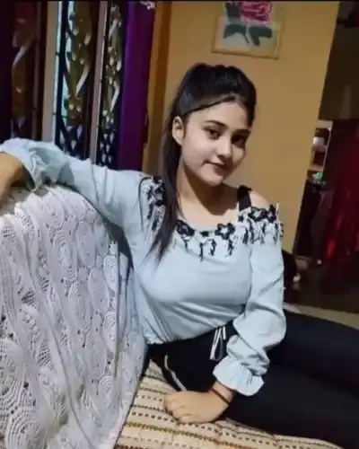 Call Girls Service in Hukeri